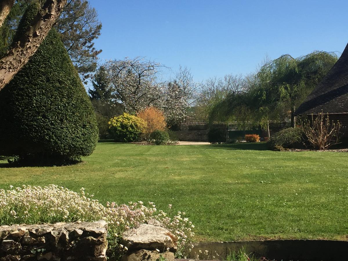 Le Puits D'Angle Bed and Breakfast Thibivillers Εξωτερικό φωτογραφία